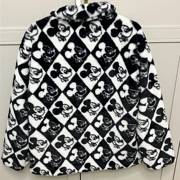 VHTF DISNEY FURRY FLEECE MICKEY BLACK AND WHITE SMALL S EUC - Picture 7 of 10